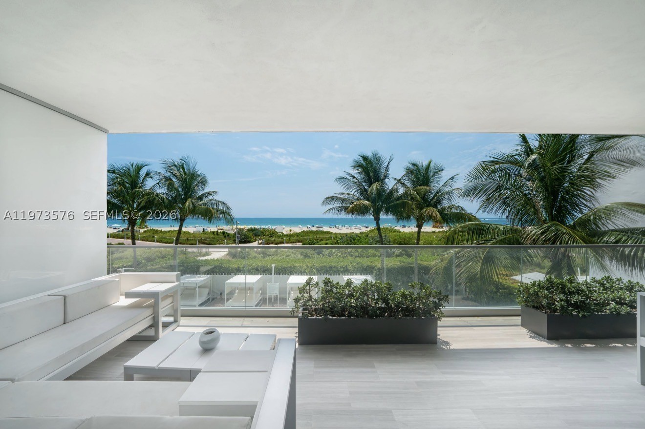 Miami Beach photo 2