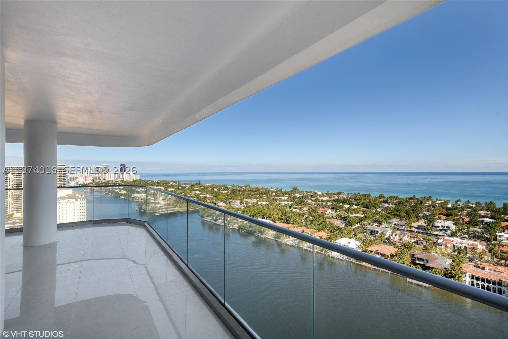 Aventura photo 2