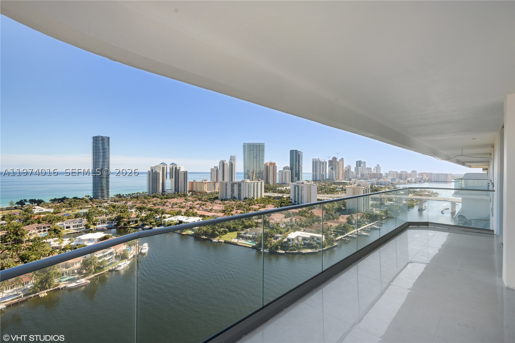 Aventura photo 3