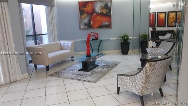Pembroke Pines photo 2