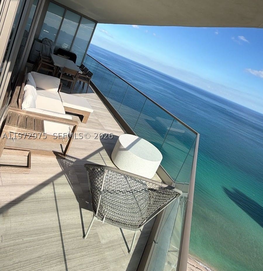 Sunny Isles Beach photo 2