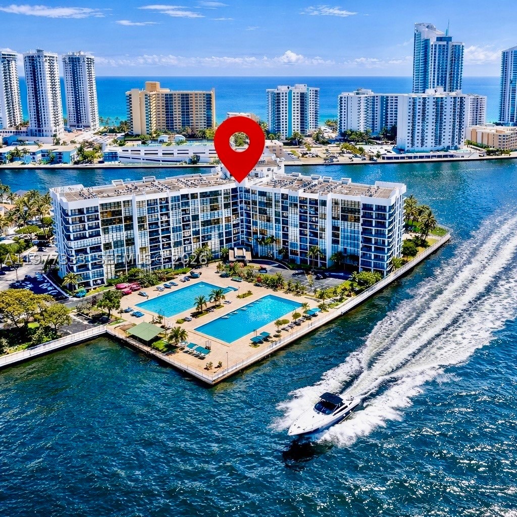 Hallandale Beach photo 1