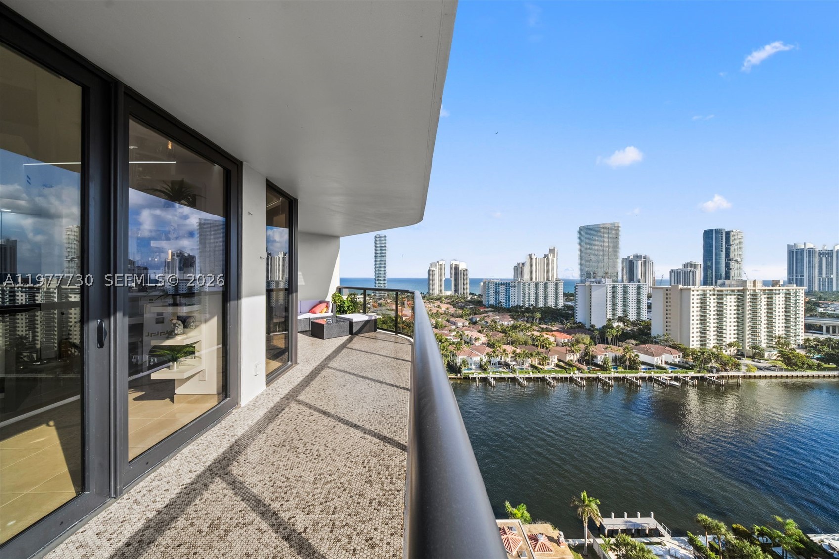 Aventura photo 3