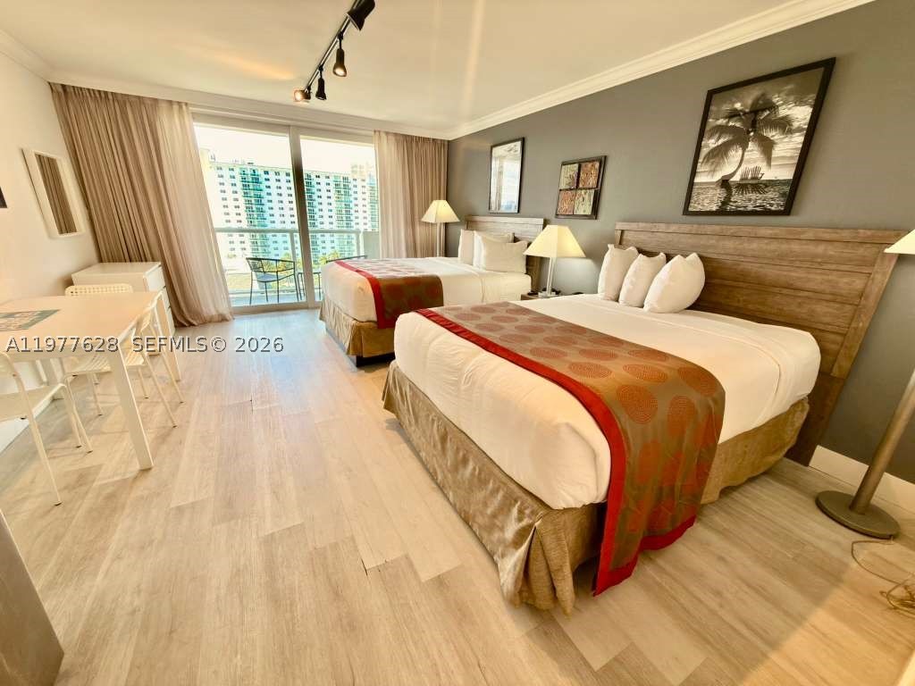 Sunny Isles Beach photo 5