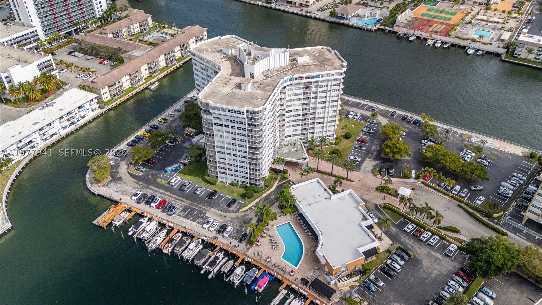 Hallandale Beach photo 2