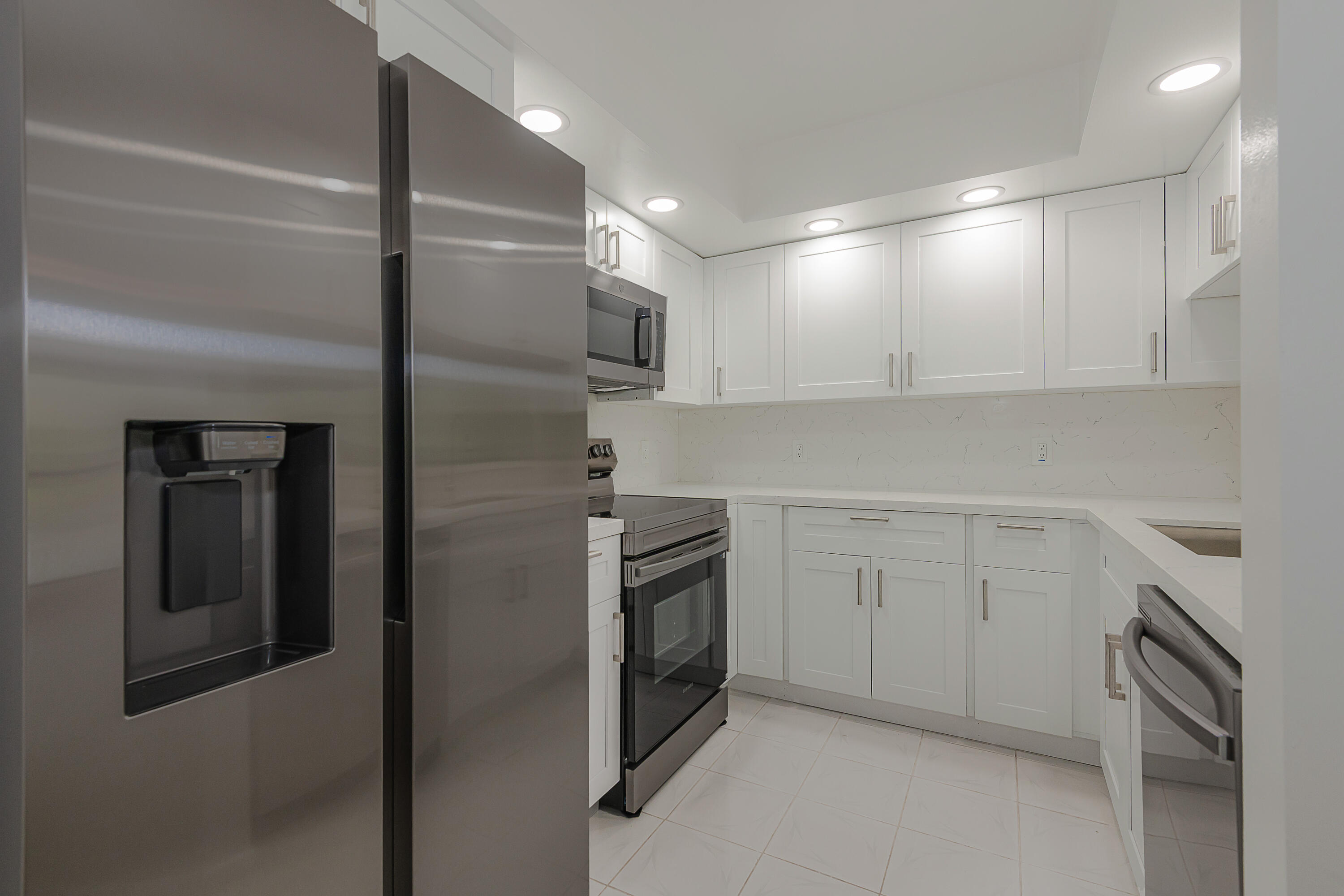 Pembroke Pines photo 2
