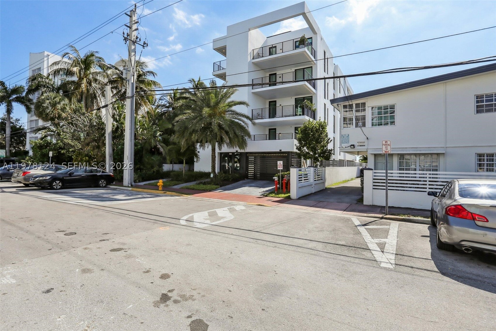 Miami Beach photo 1