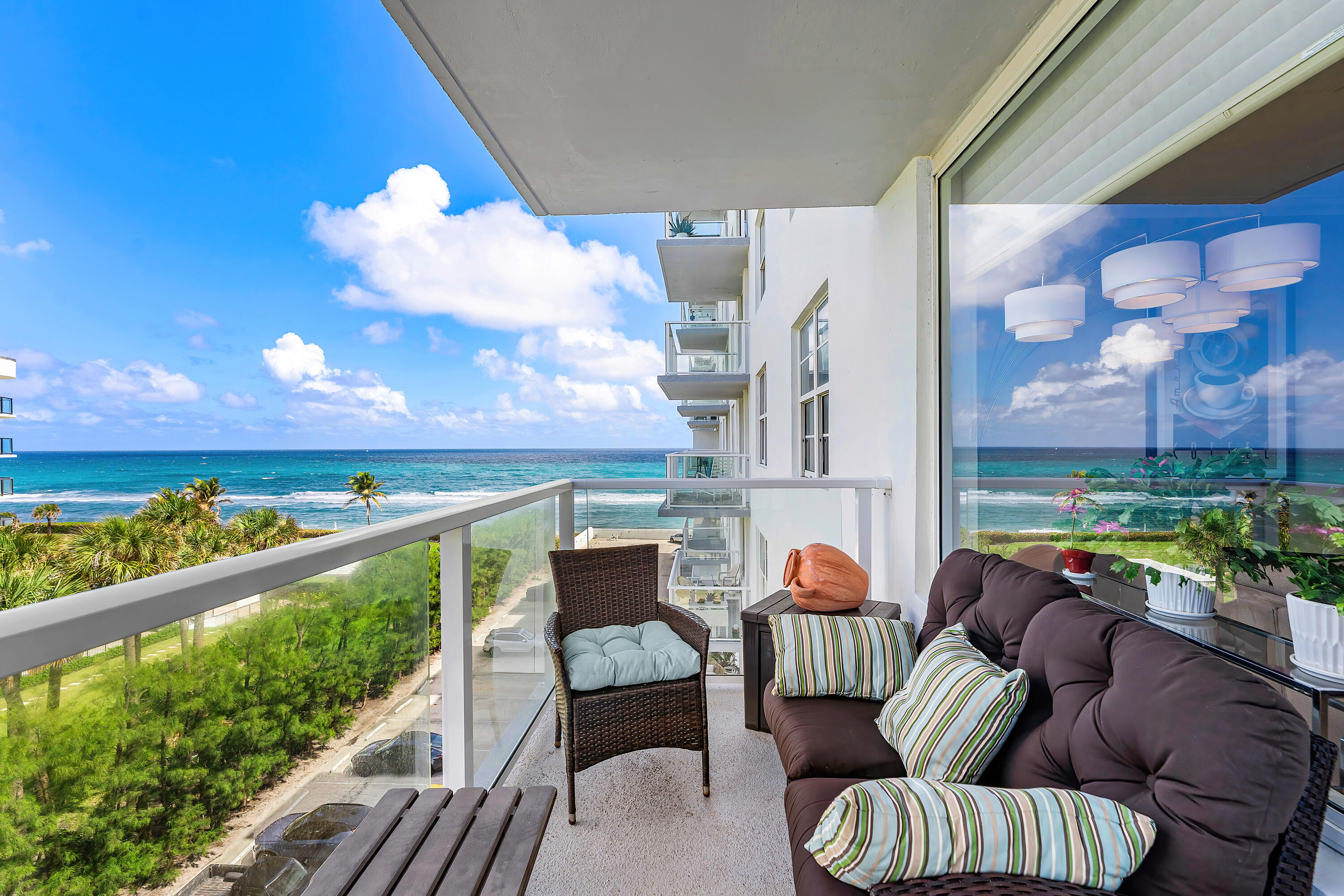 Palm Beach photo 1