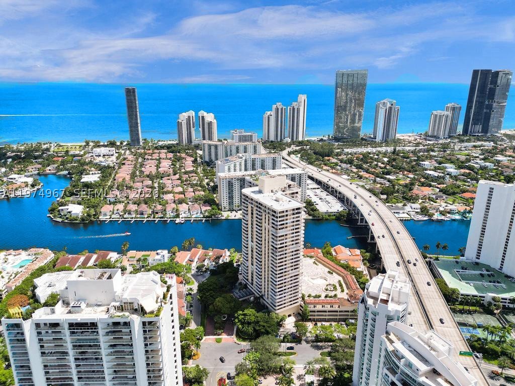 Aventura photo 5