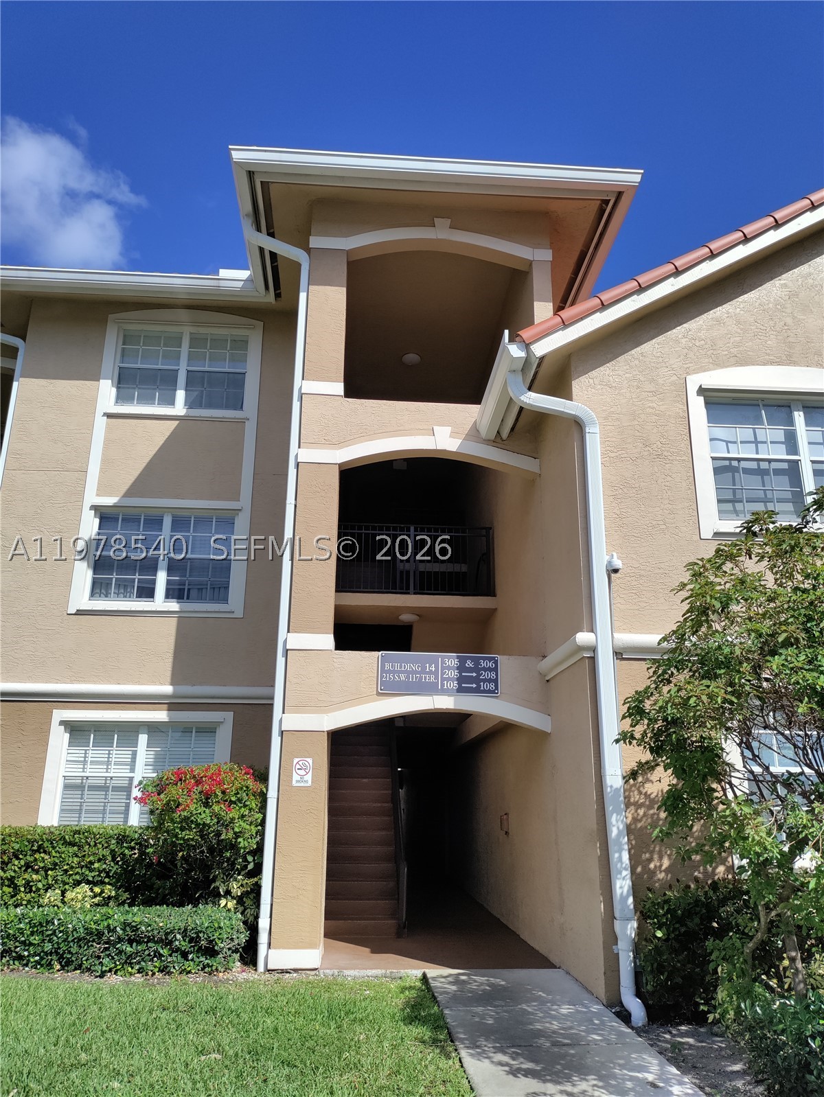 Pembroke Pines photo 1