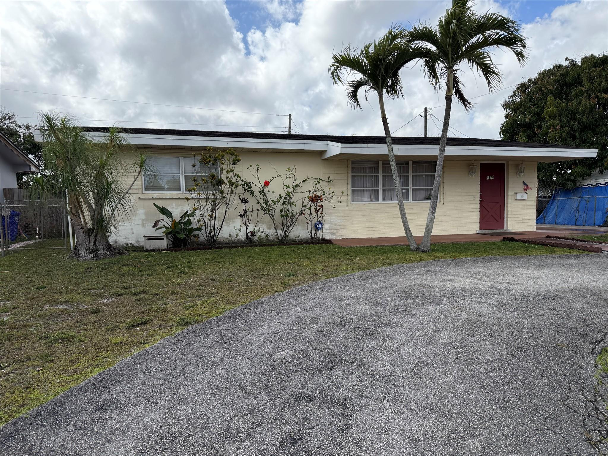 Pembroke Pines photo 1