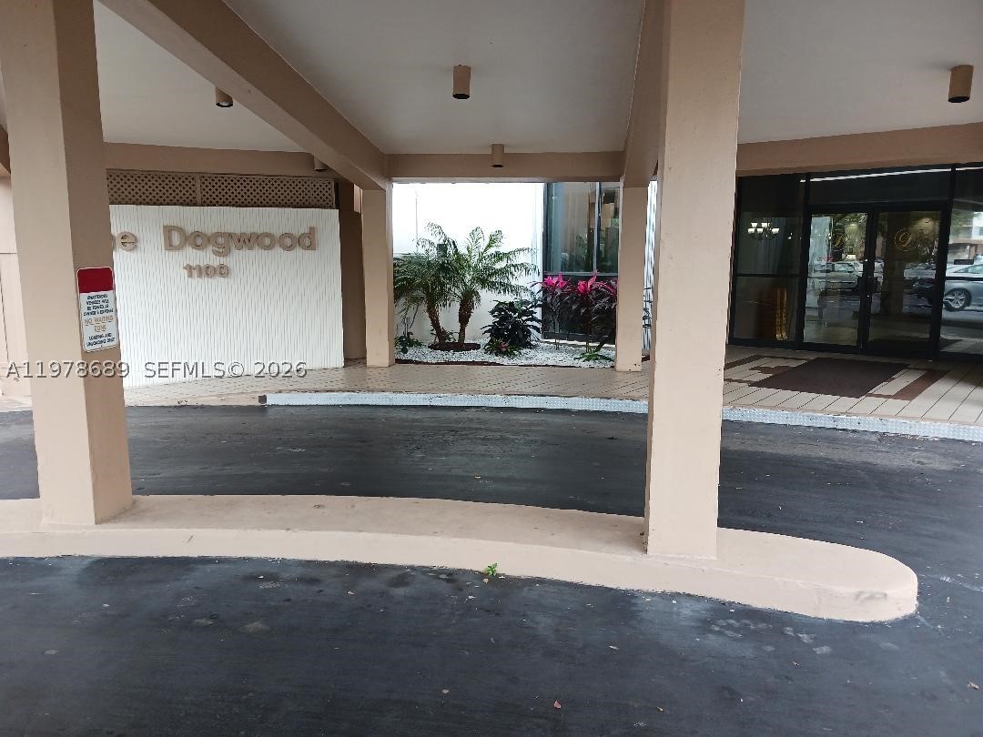 Pembroke Pines photo 1
