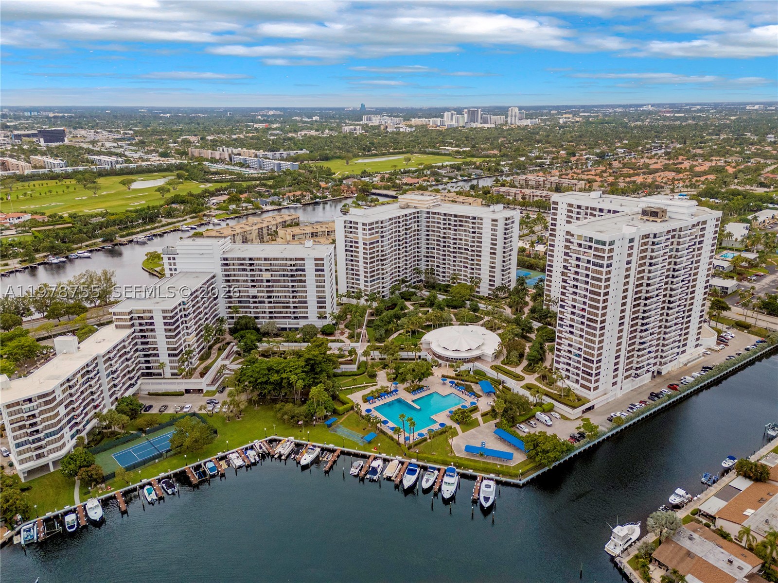 Hallandale Beach photo 2