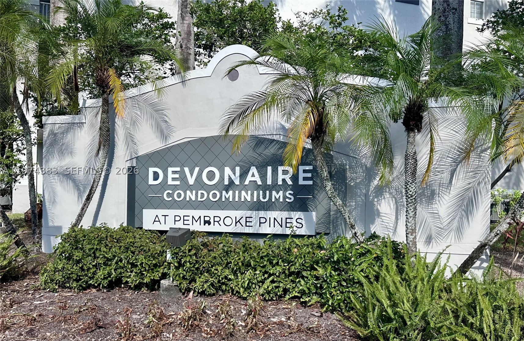 Pembroke Pines photo 1