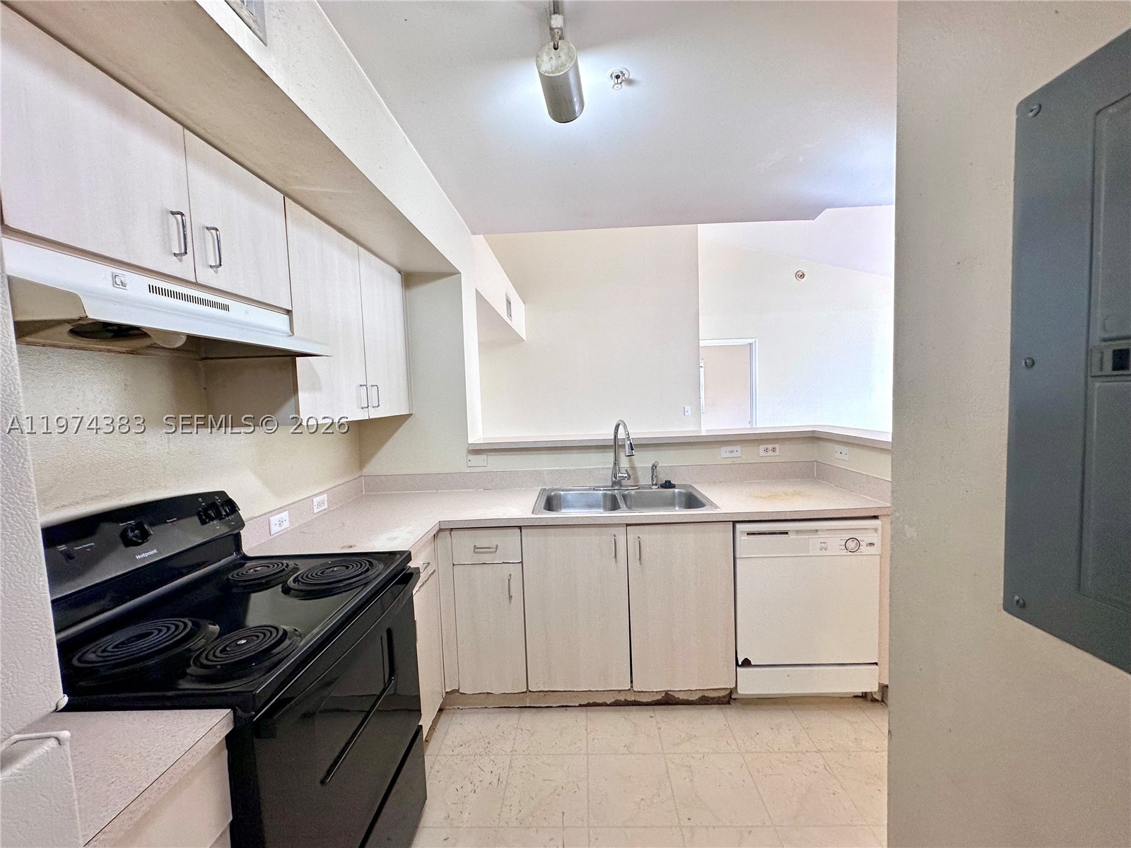 Pembroke Pines photo 4