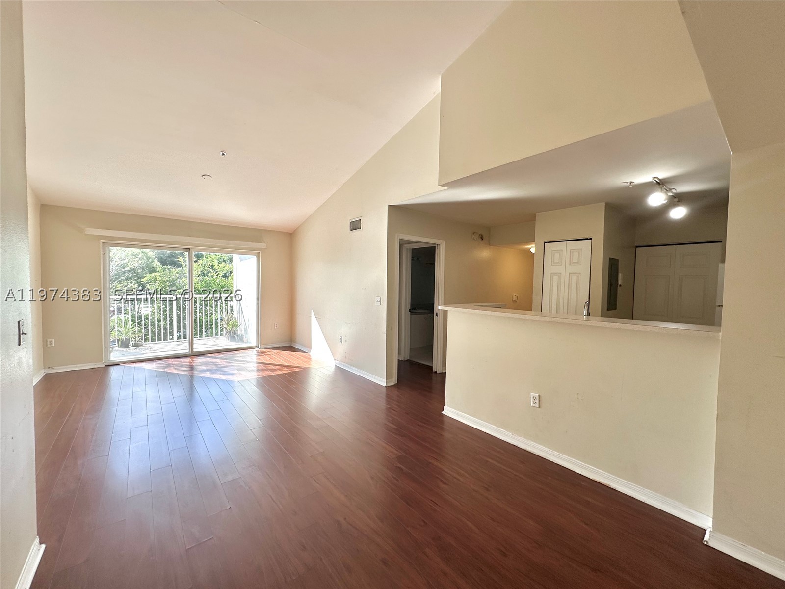 Pembroke Pines photo 5