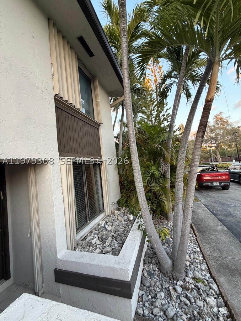 North Miami Beach photo 2