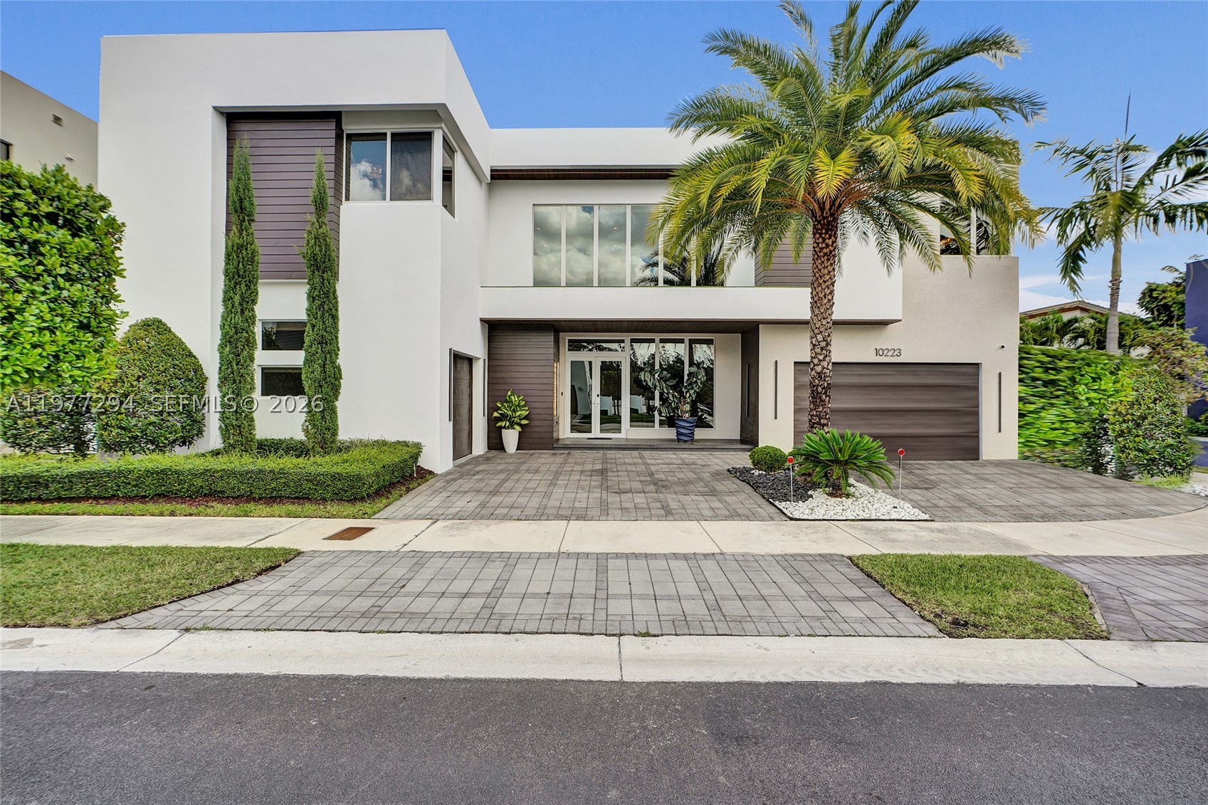 Doral photo 3