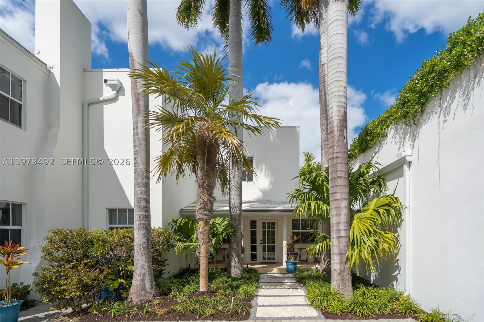 Miami Beach photo 2