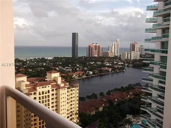 Aventura photo 2