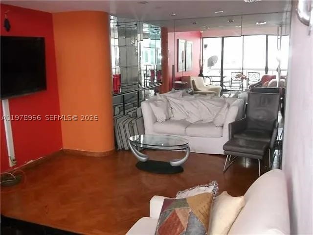 Aventura photo 5