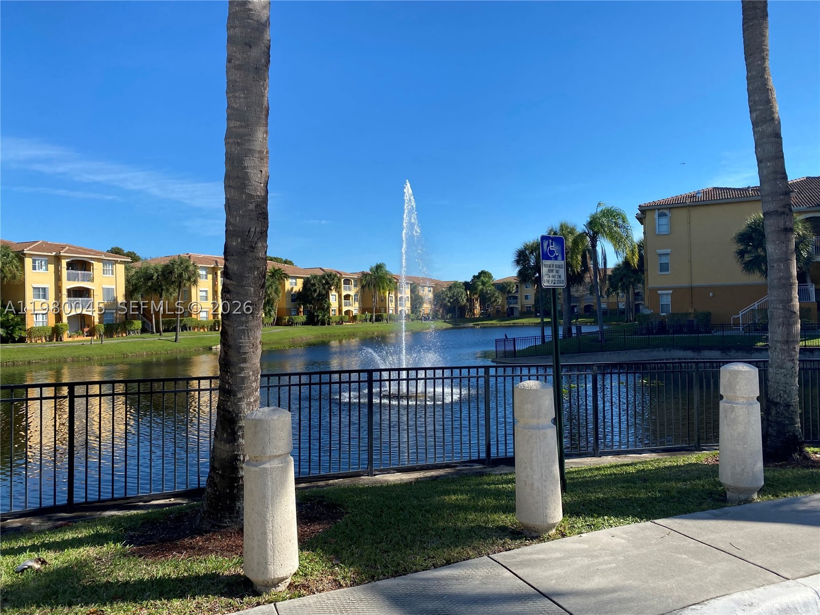 Pembroke Pines photo 1