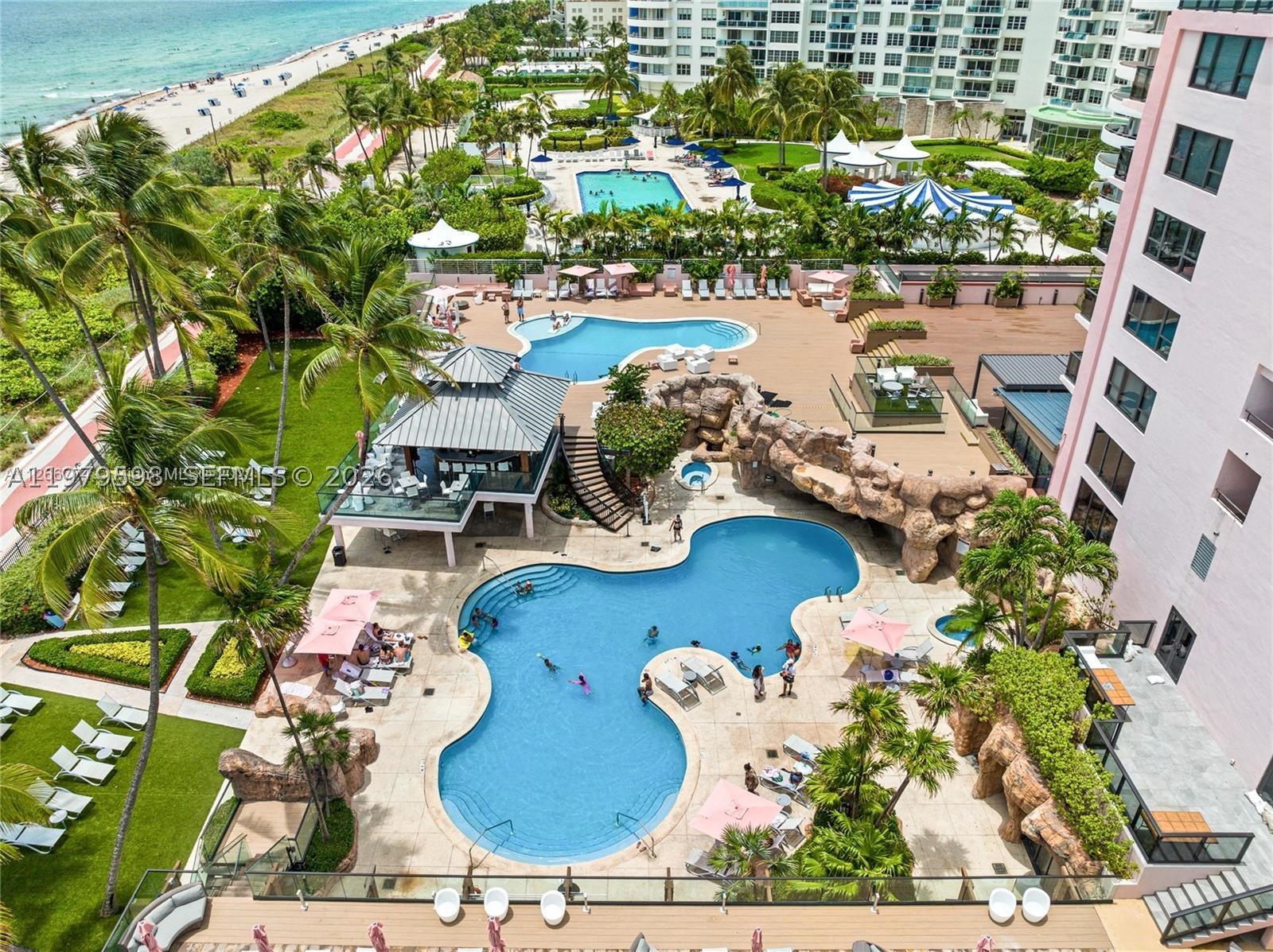 Miami Beach photo 2