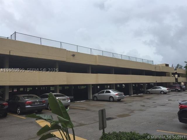 North Miami Beach photo 2