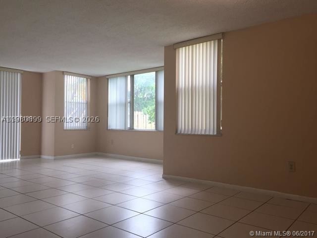 North Miami Beach photo 5