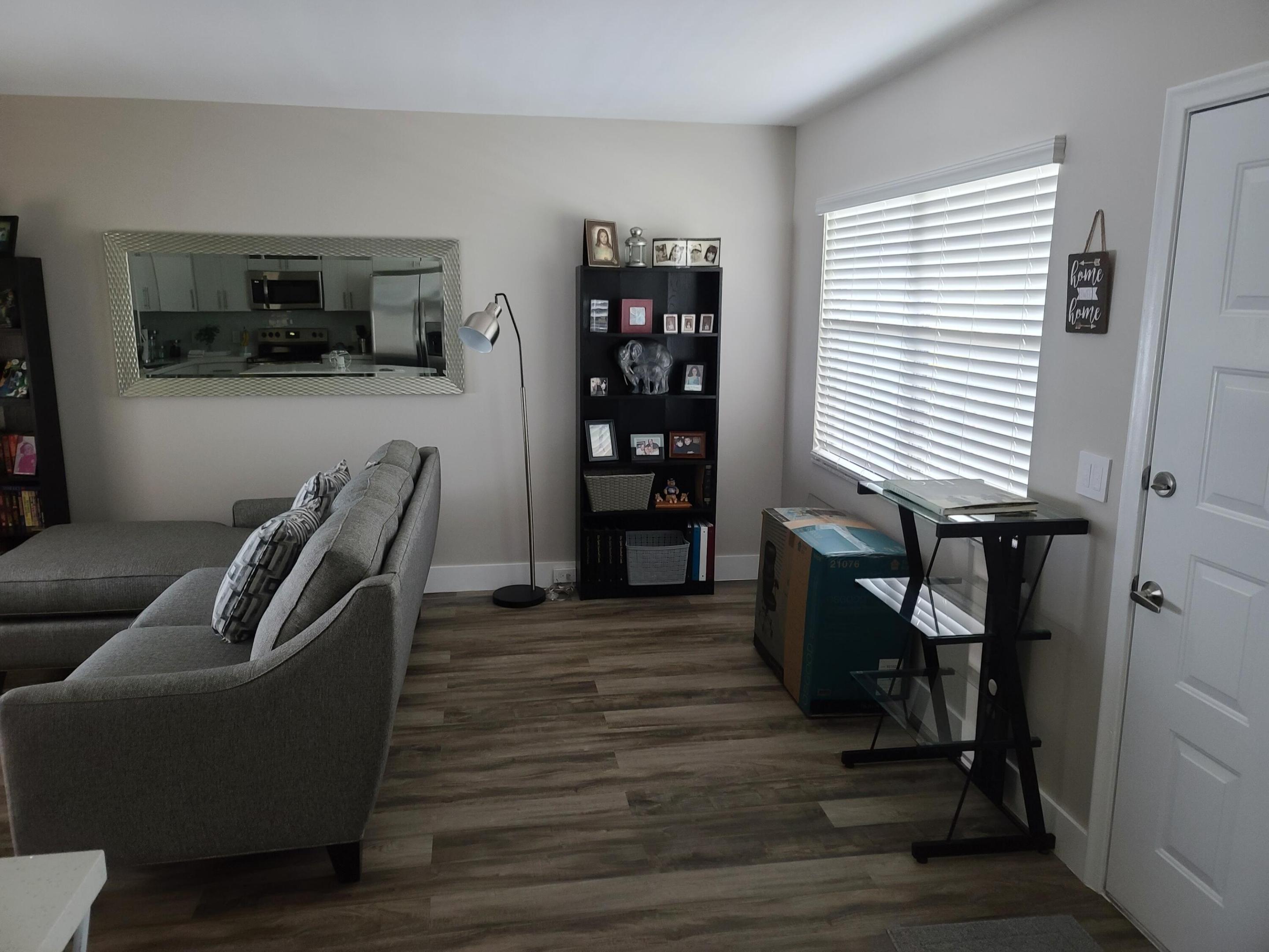 Pembroke Pines photo 5