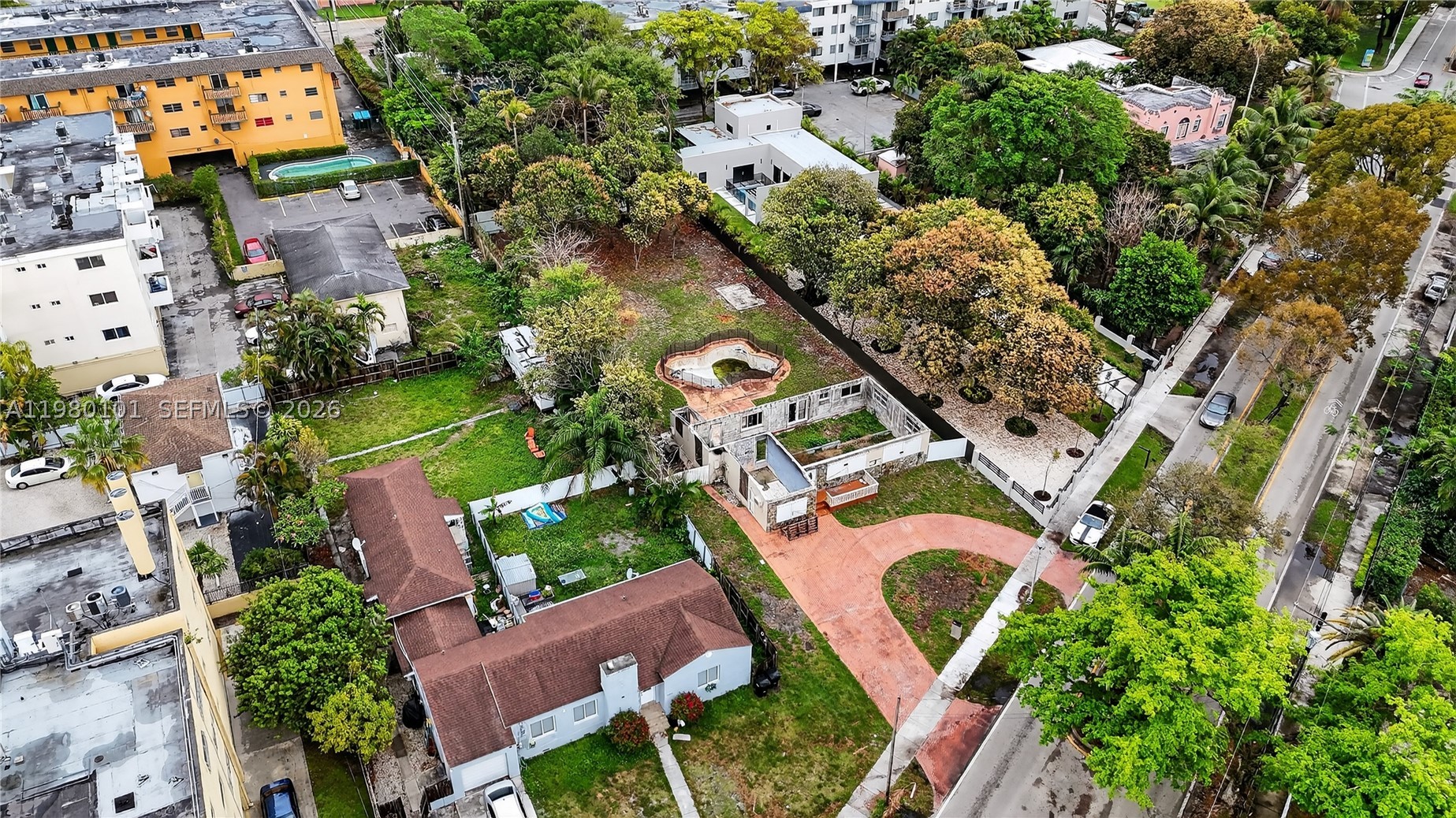 North Miami photo 4