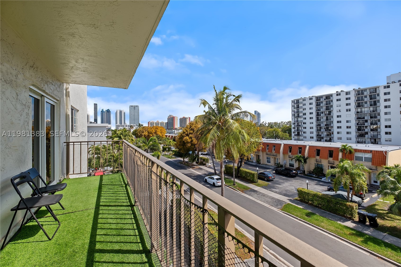 North Miami Beach photo 1