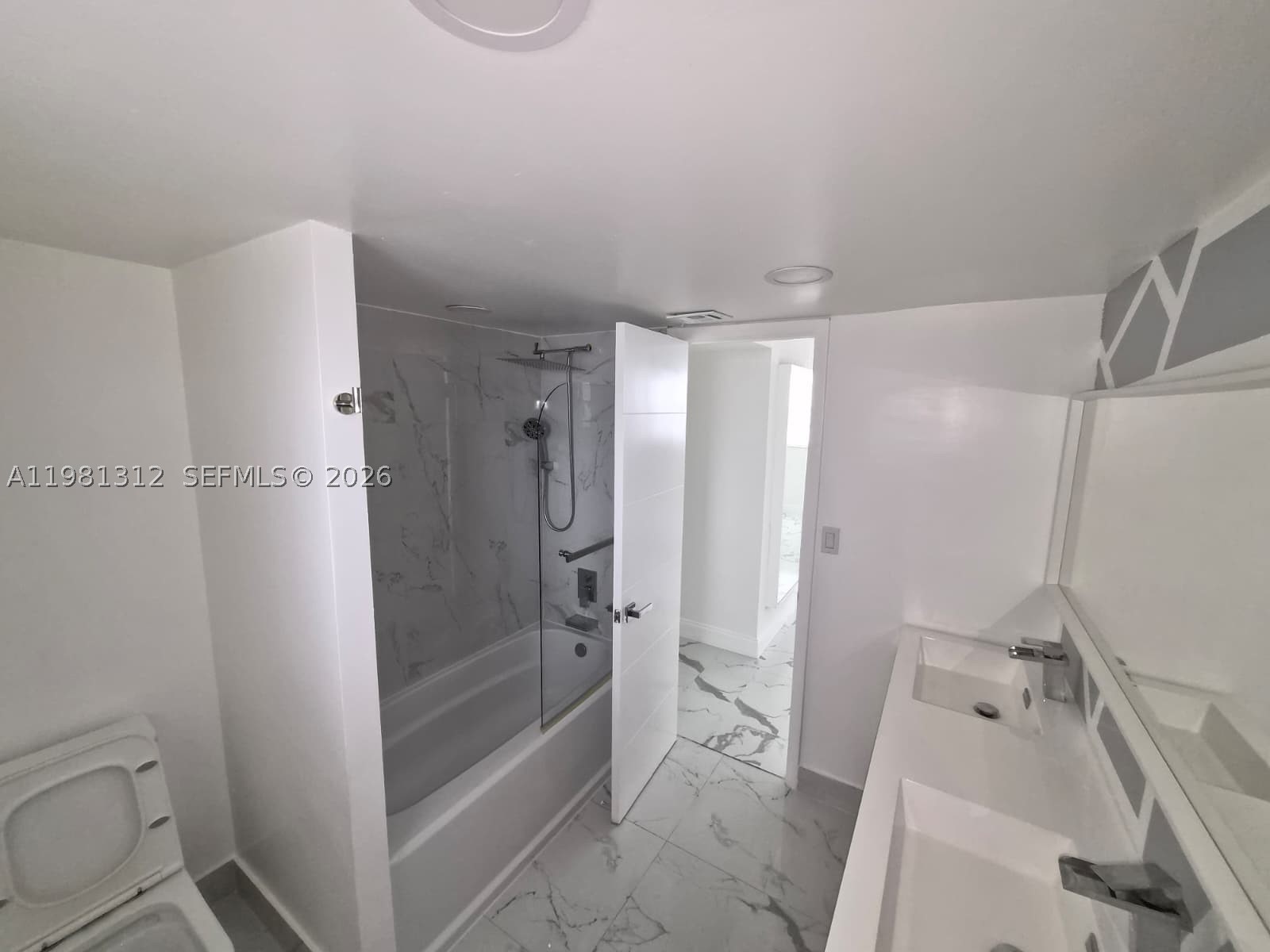 North Miami Beach photo 4