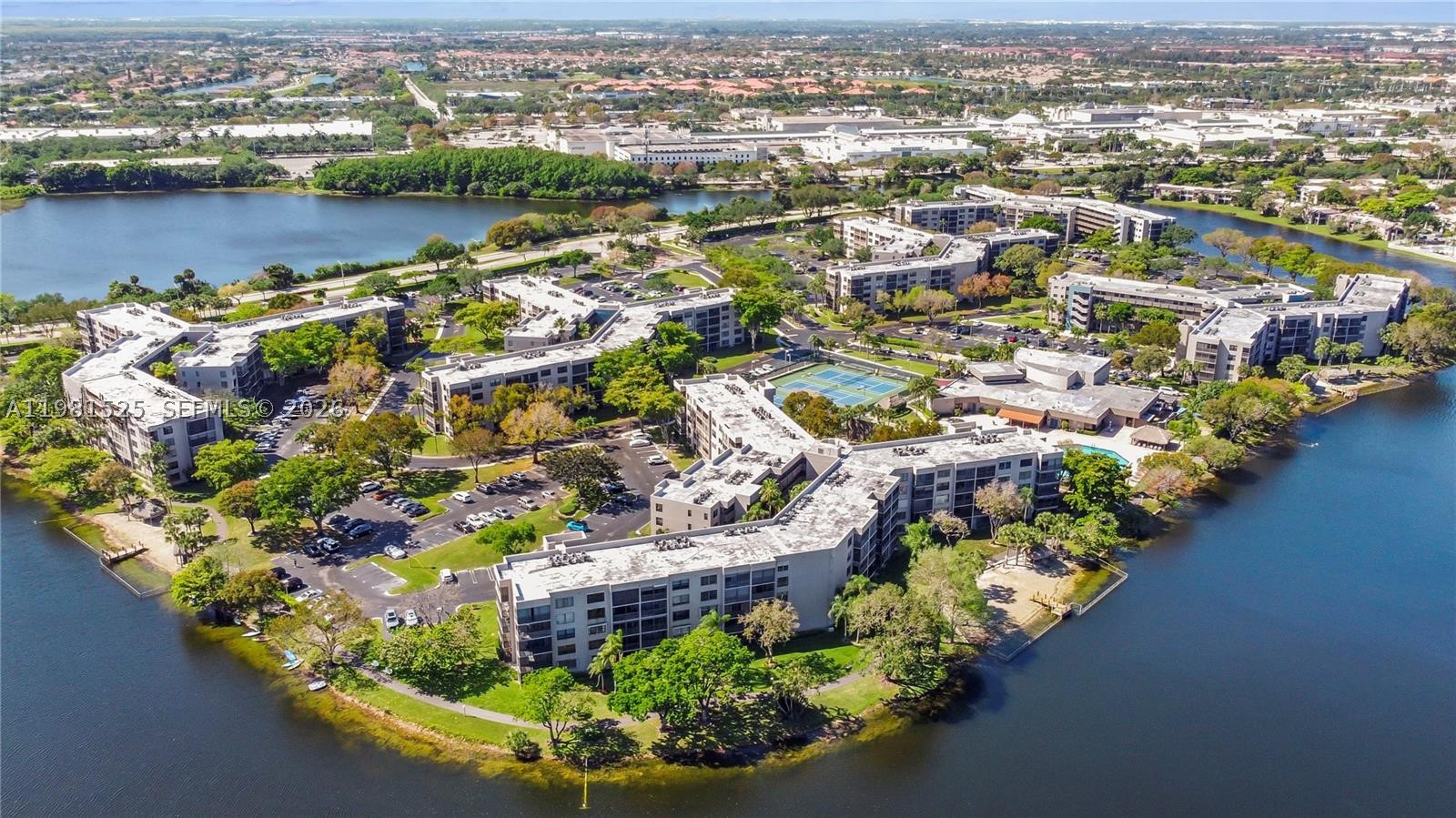 Pembroke Pines photo 2