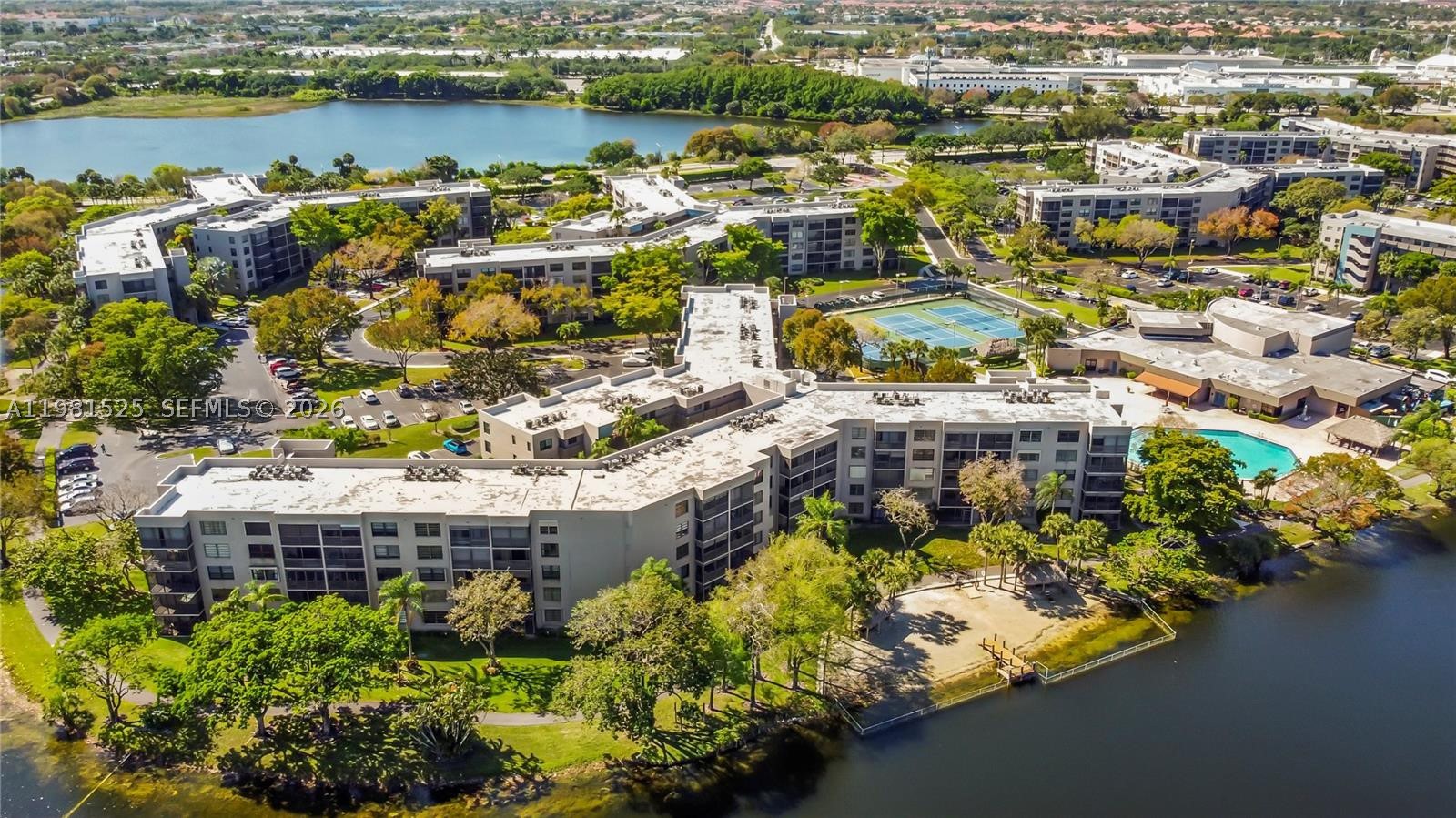 Pembroke Pines photo 3
