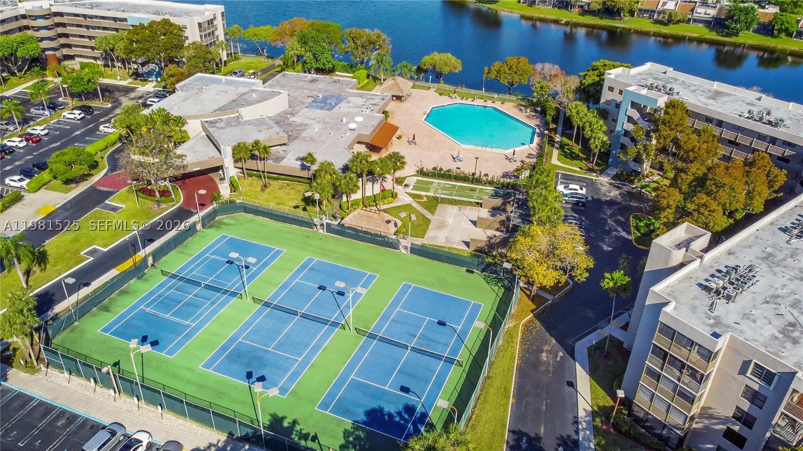 Pembroke Pines photo 5