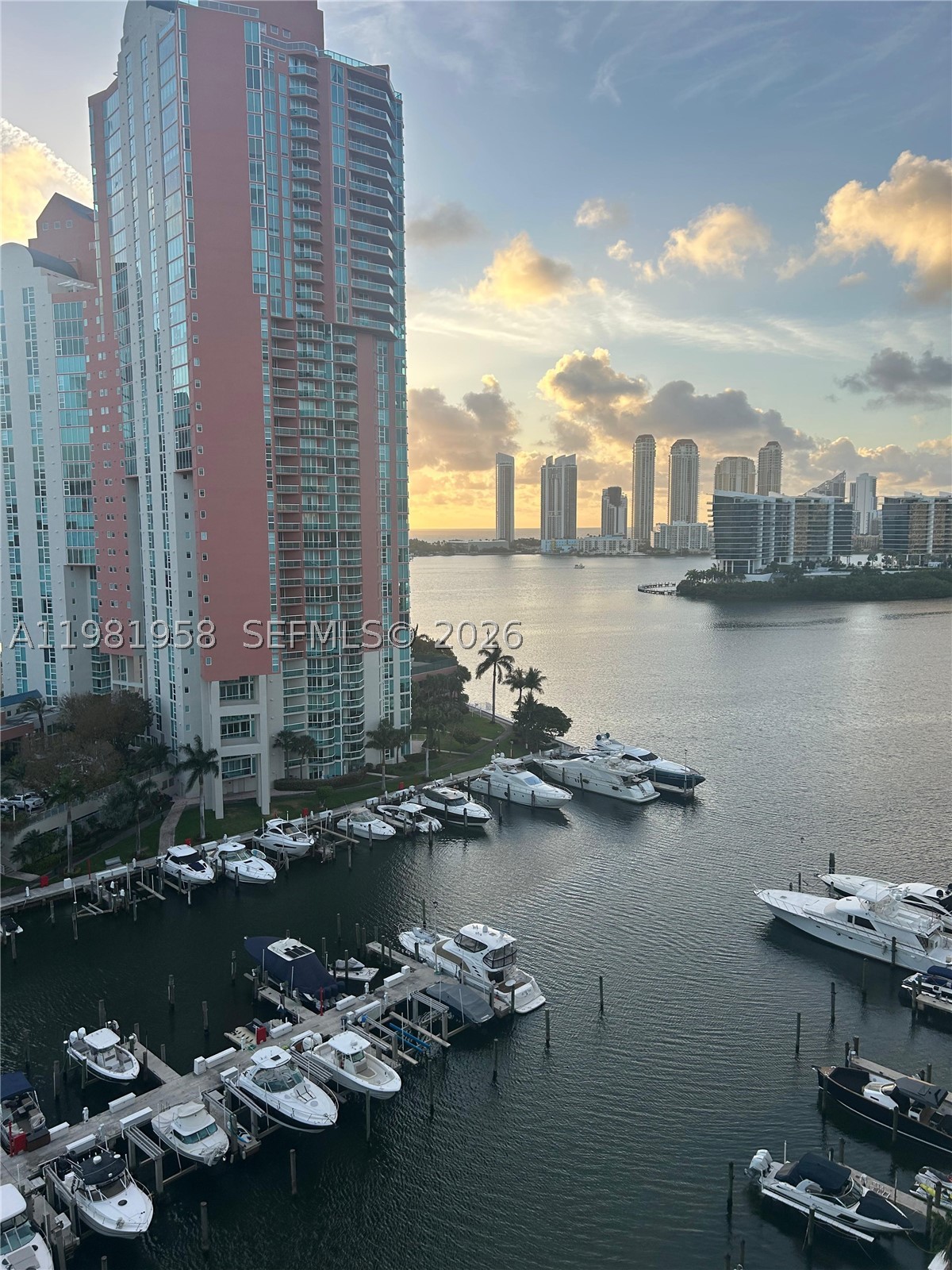Aventura photo 1