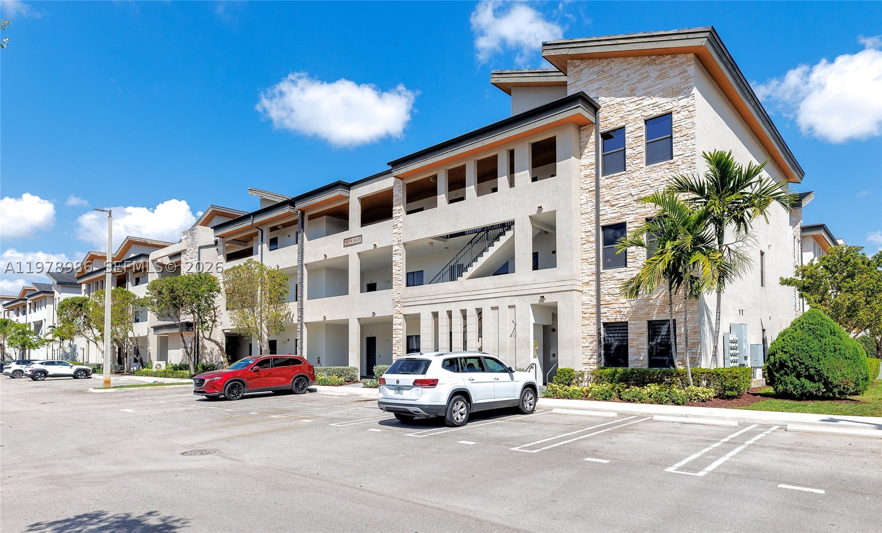 Doral photo 2