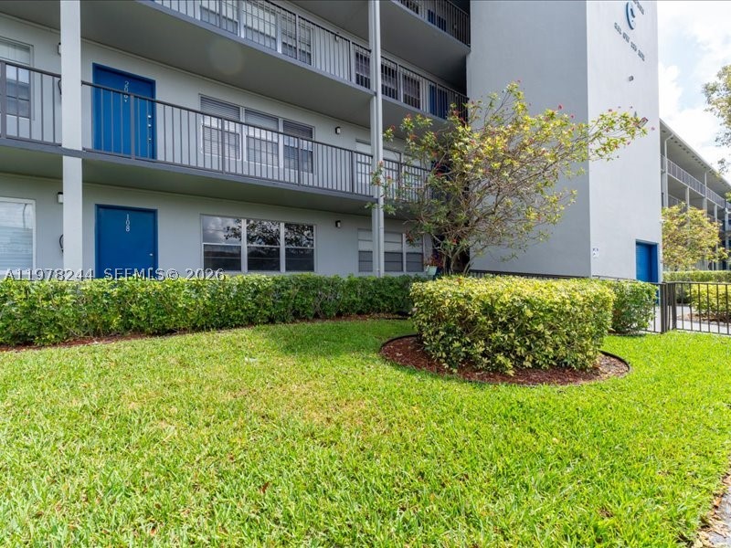 Pembroke Pines photo 2