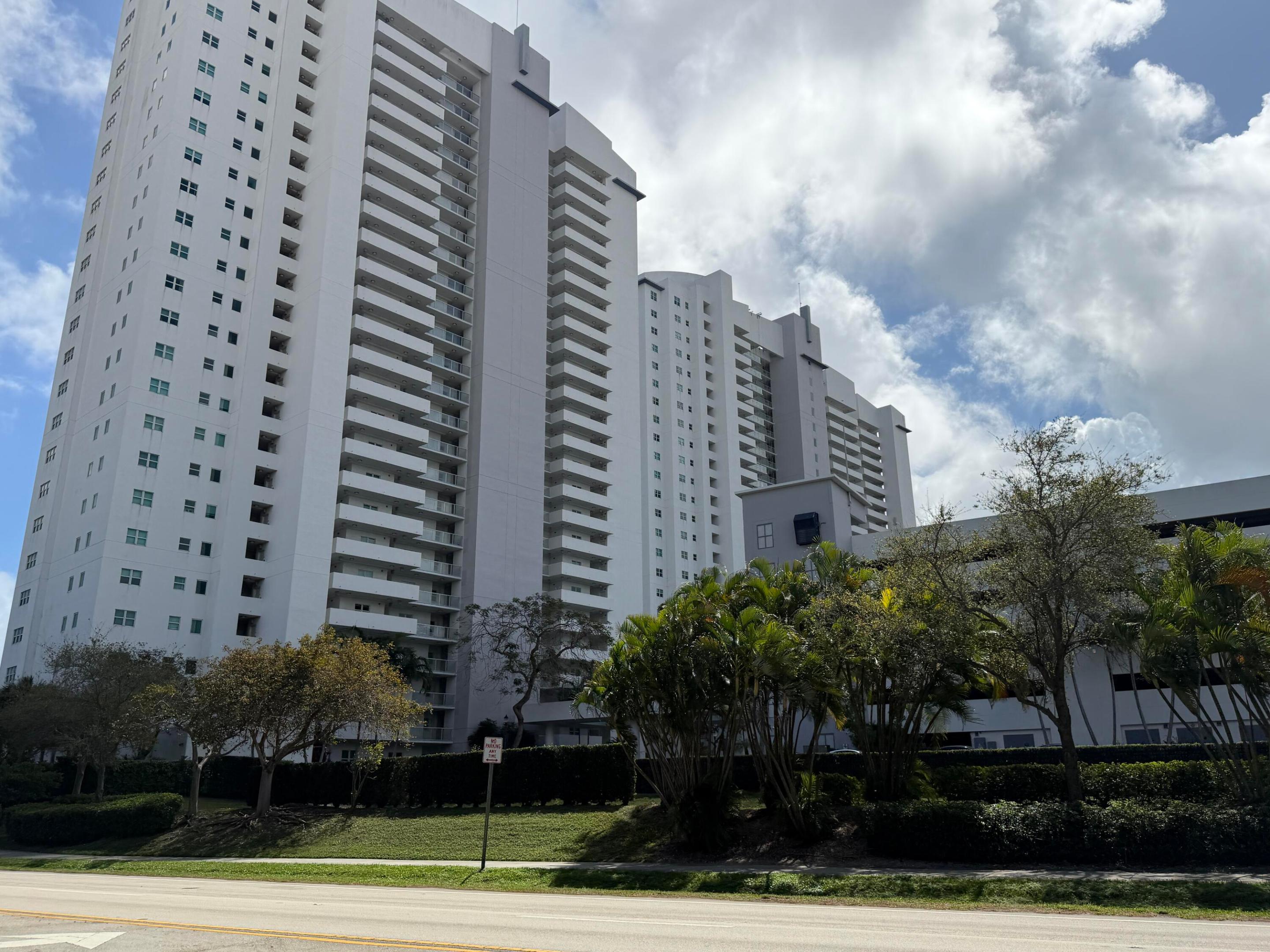 North Miami photo 1