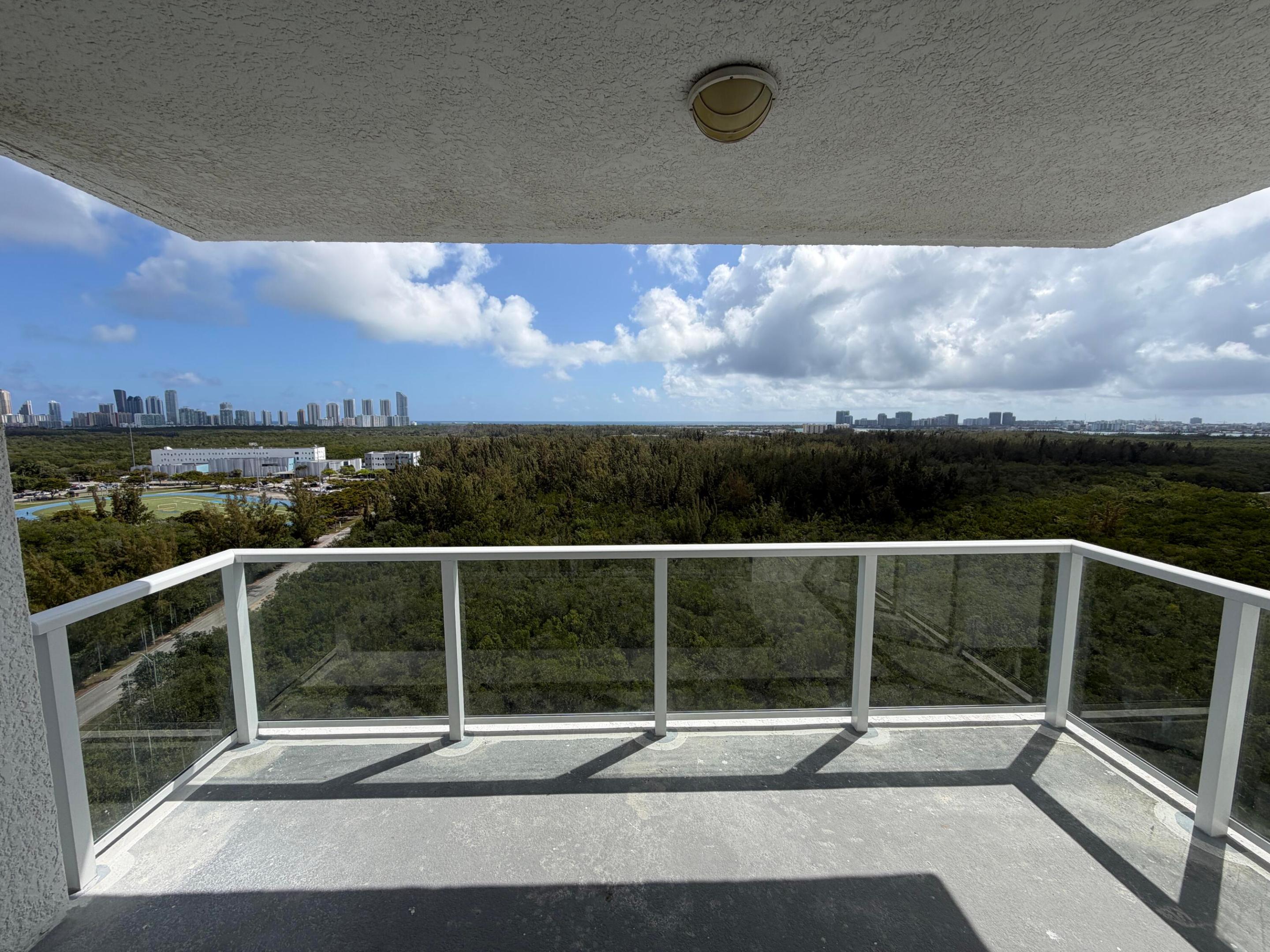 North Miami photo 4
