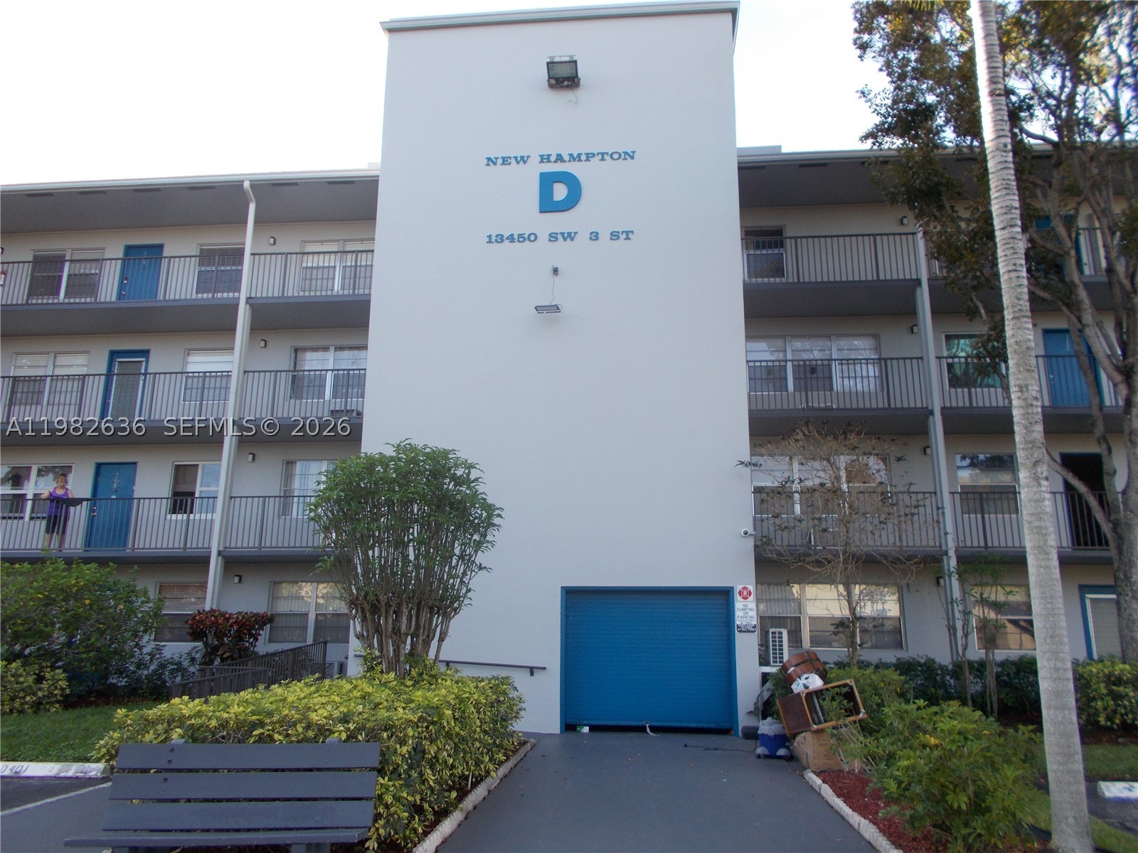 Pembroke Pines photo 1