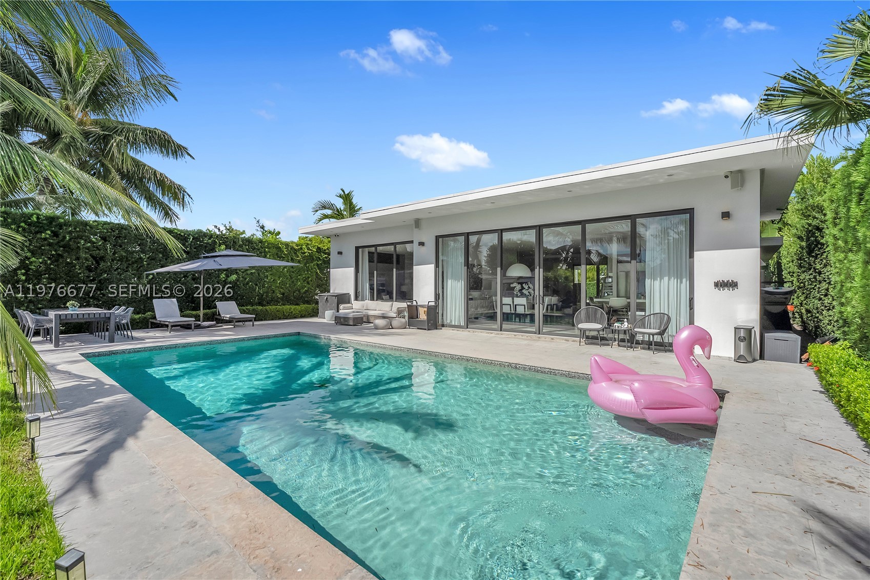 Miami Beach photo 2