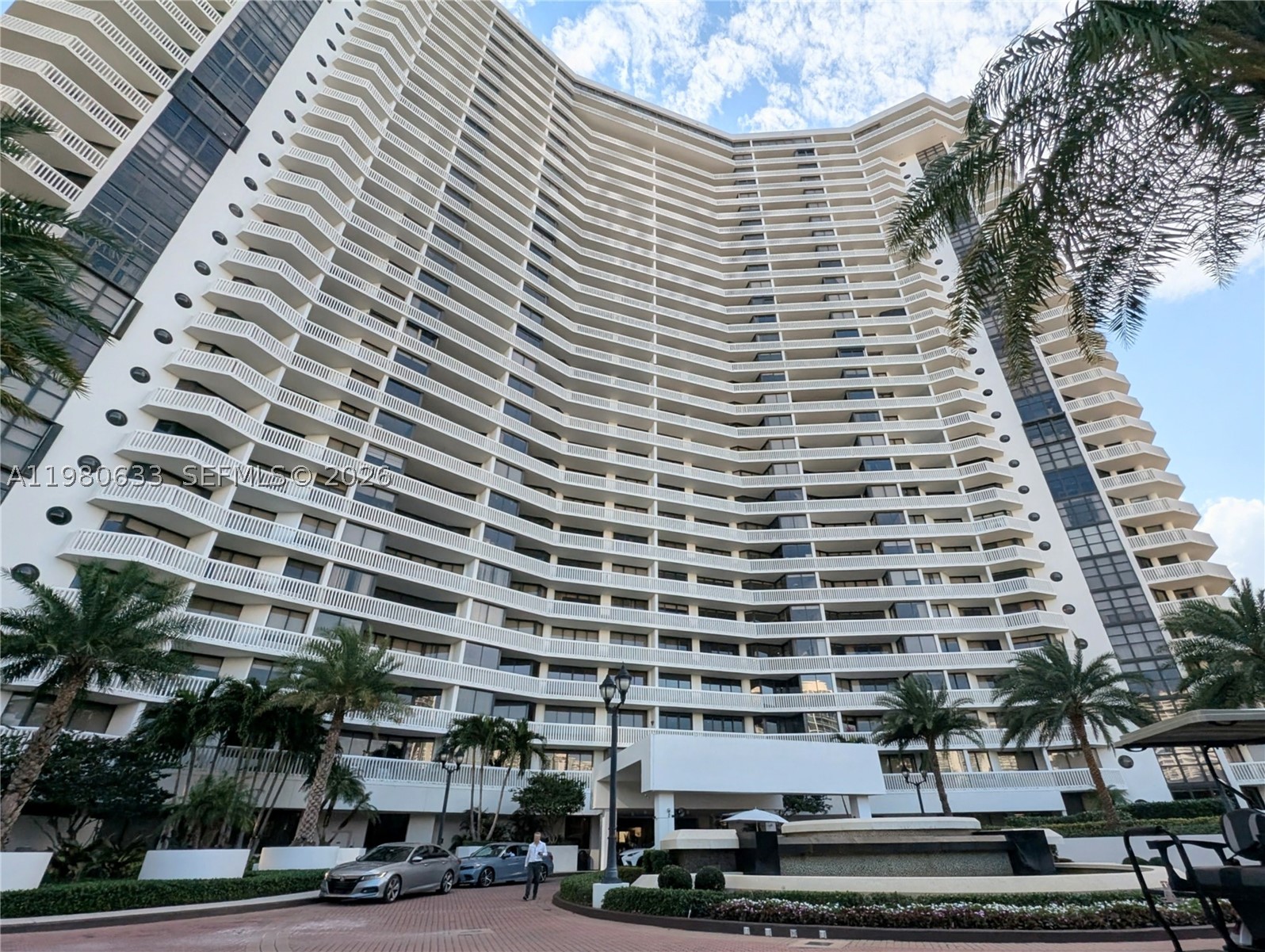 Aventura photo 2