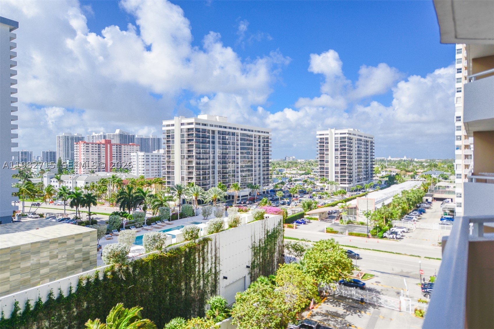 Hallandale Beach photo 3
