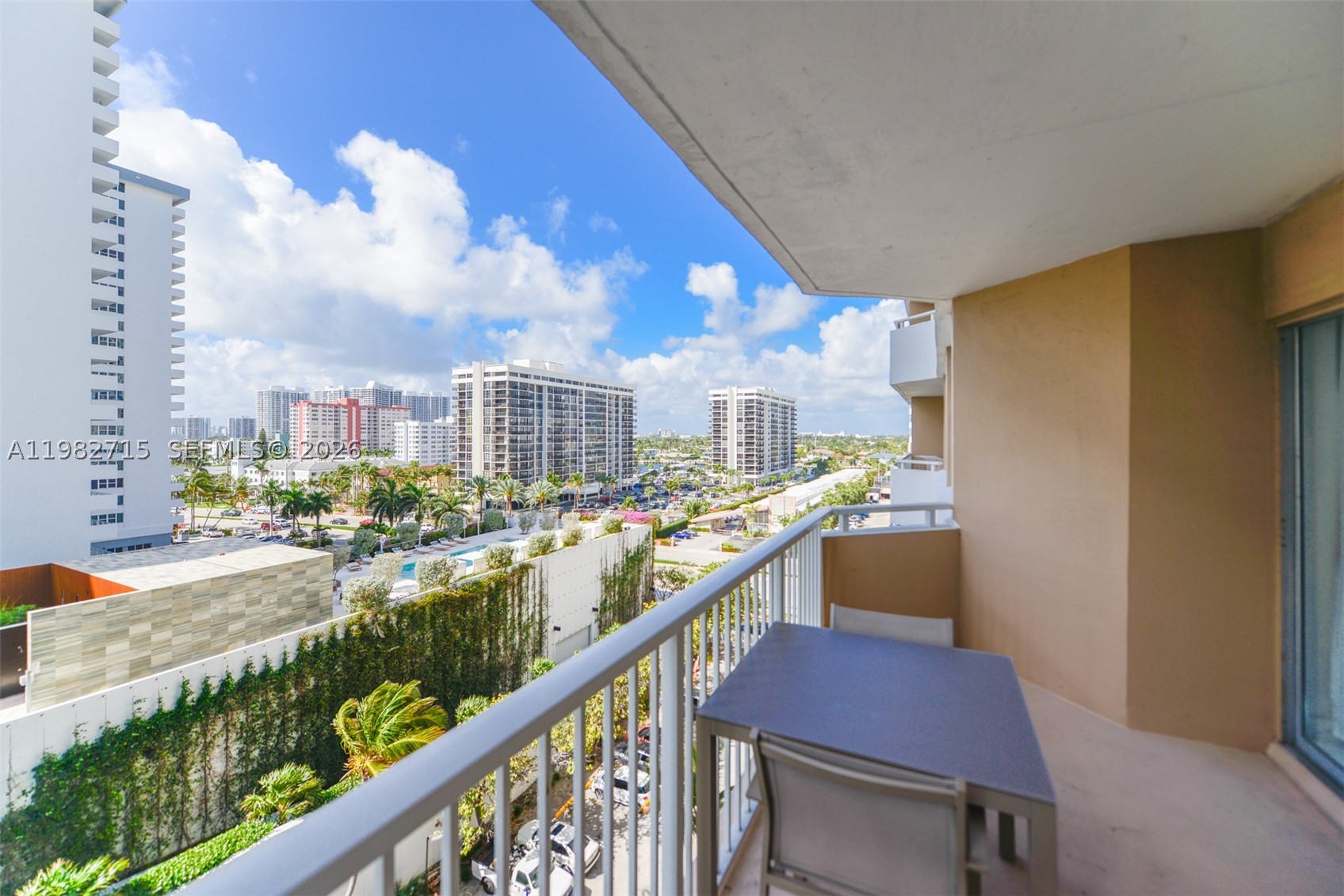 Hallandale Beach photo 4