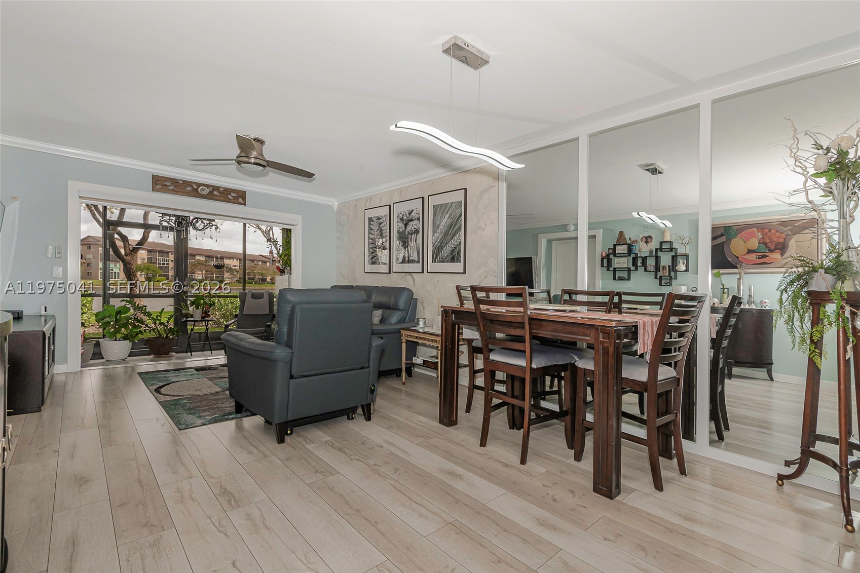 Pembroke Pines photo 1