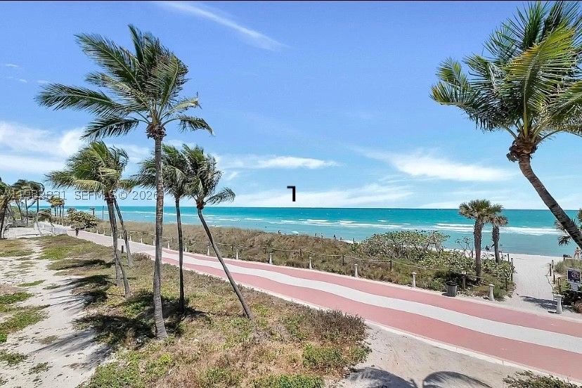 Miami Beach photo 1