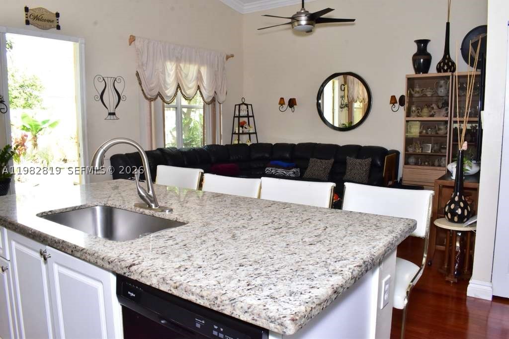 Pembroke Pines photo 5
