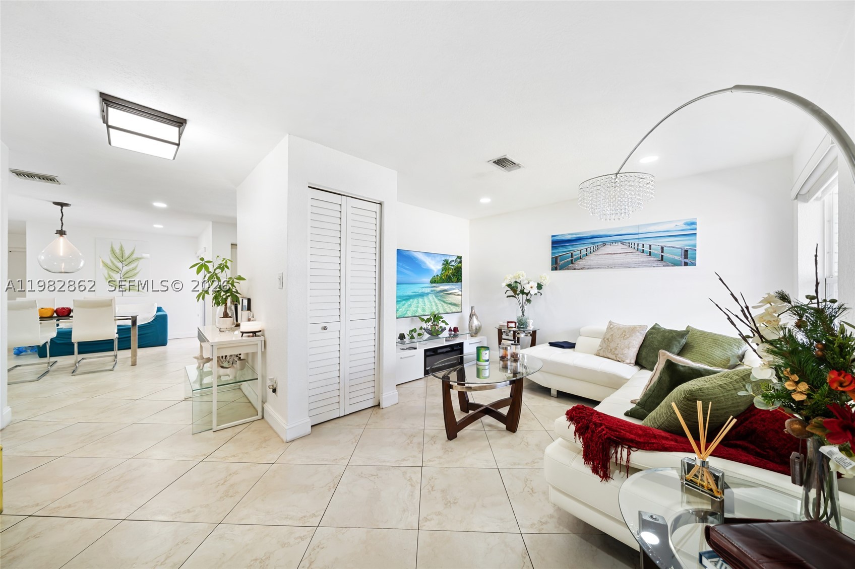 Pembroke Pines photo 4